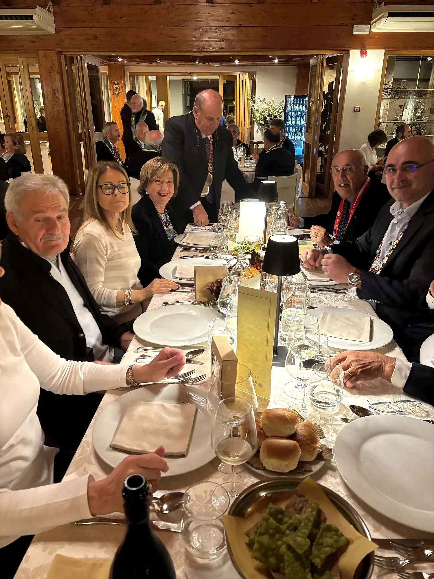 La tavola dell'incontro con l'Accademia dei Cjarsons