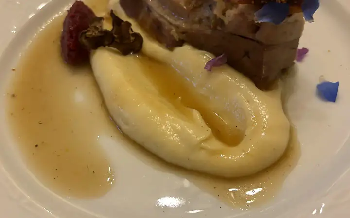 Una portata servita durante il Convivio di Carnevale 2025