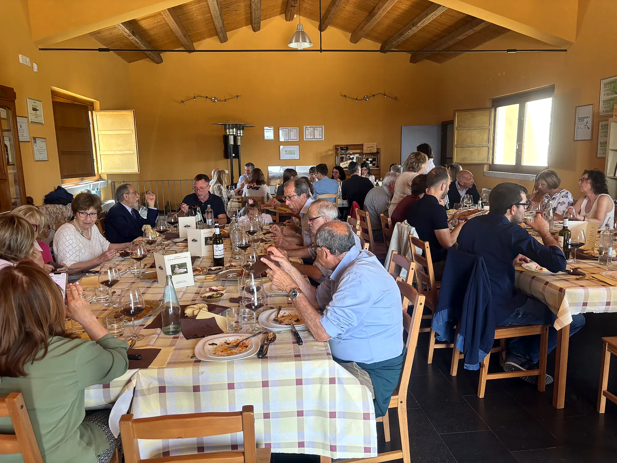 Una portata preparata per il convivio di primavera