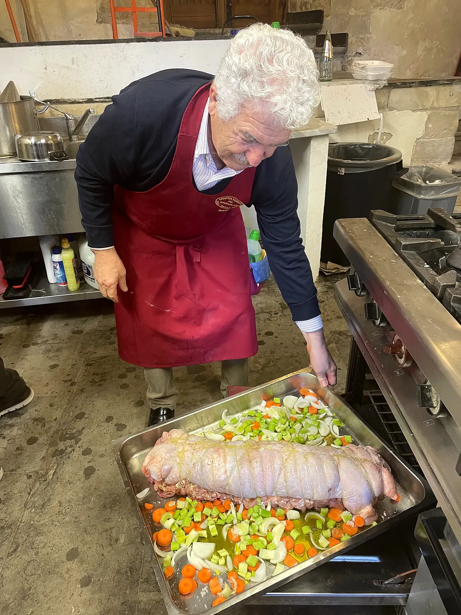 I preparativi per il pranzo natalizio dei Cenacolari
